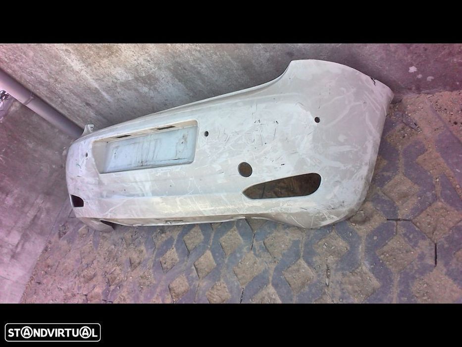 parachoque Fiat punto