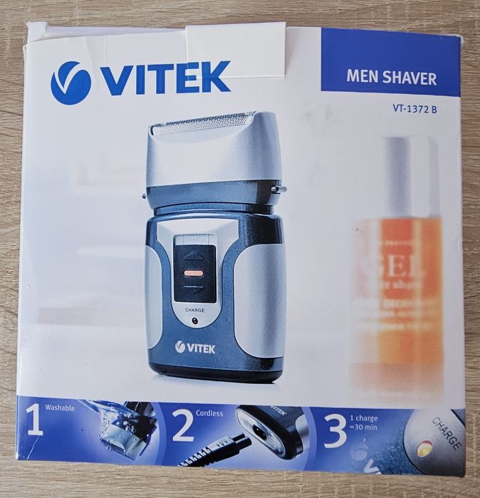 Електробритва на акумуляторі Vitek VT1372 B