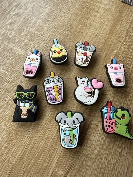 Przypinki do butow typu crocs charmsy kolorowe zwierzatka