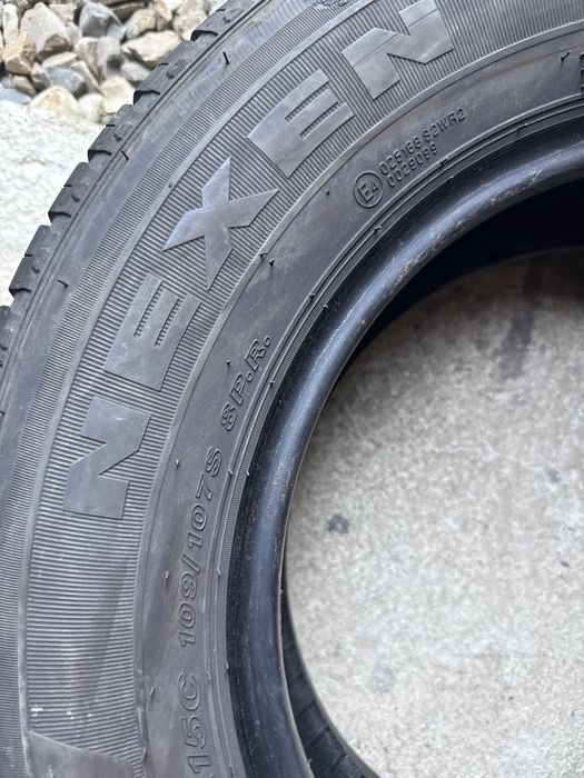 Шини резина 215/70/15с r15c Nexen комплект літін