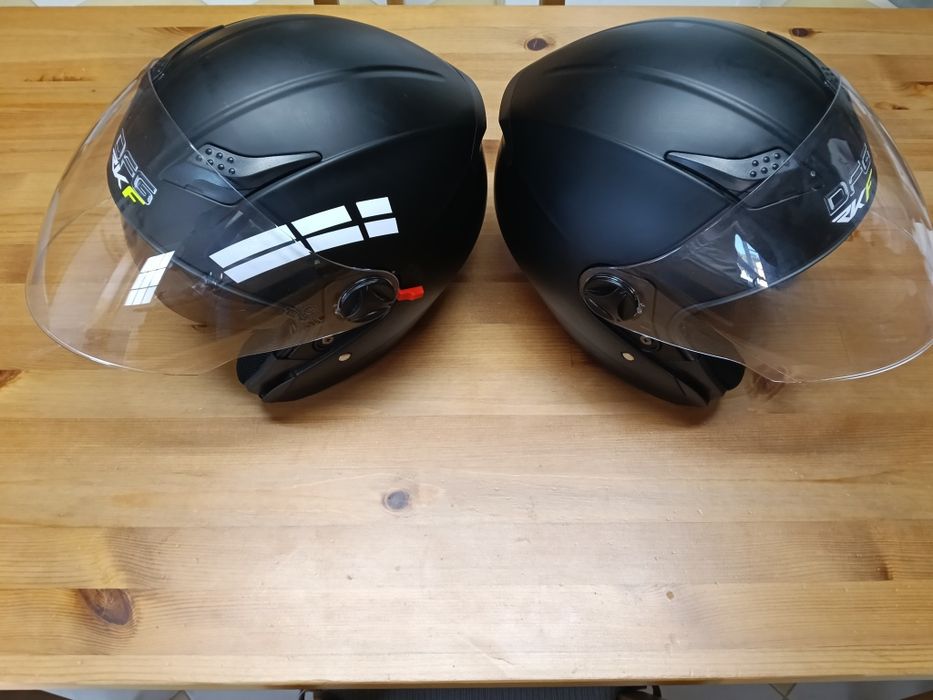 2 Capacetes DFG.