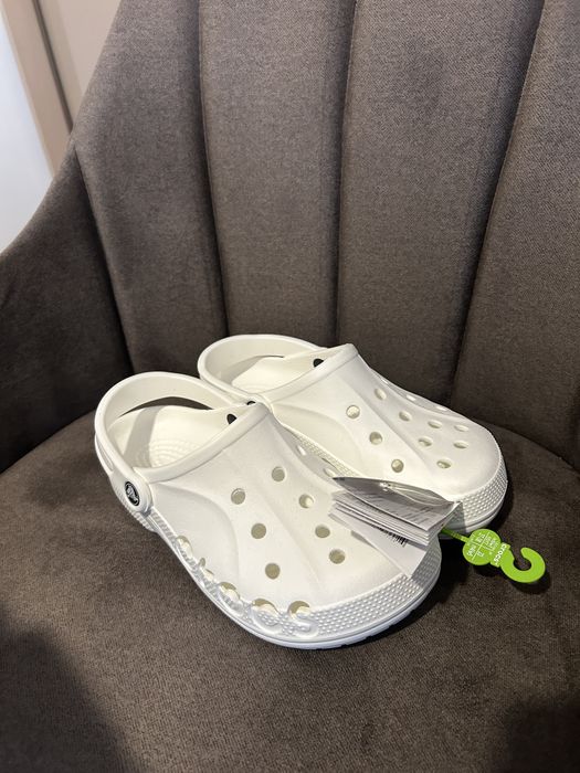 Biale chodaki klapki crocs 37-38