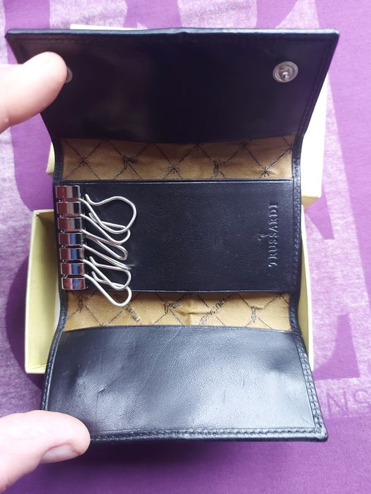 Ключница натуральная кожа  Trussardi.