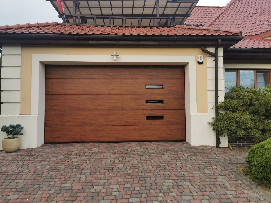 Producent Brama garażowa segmentowa Bramy garażowe przemysłowe 3*2,37