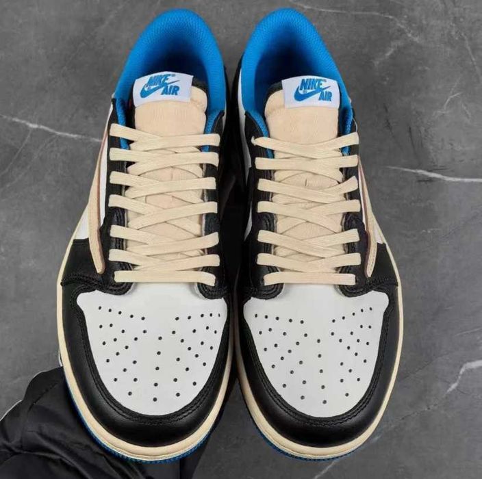 Jordan 1 Retro Low OG SP Travis Scott Fragment R.45