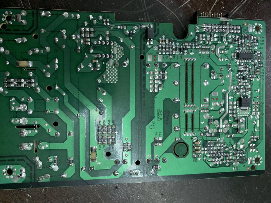 Fonte de Tv Kunft 28"