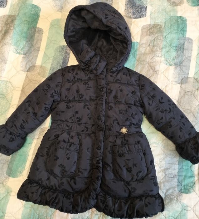 Зимова куртка на дівчинку 104