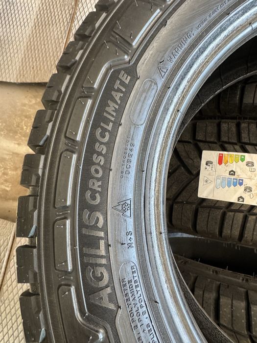 215/65R16C 109/107T Michelin Agilis CrossClimate