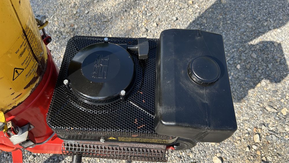 Rębak rozdrabniacz spalinowy AS