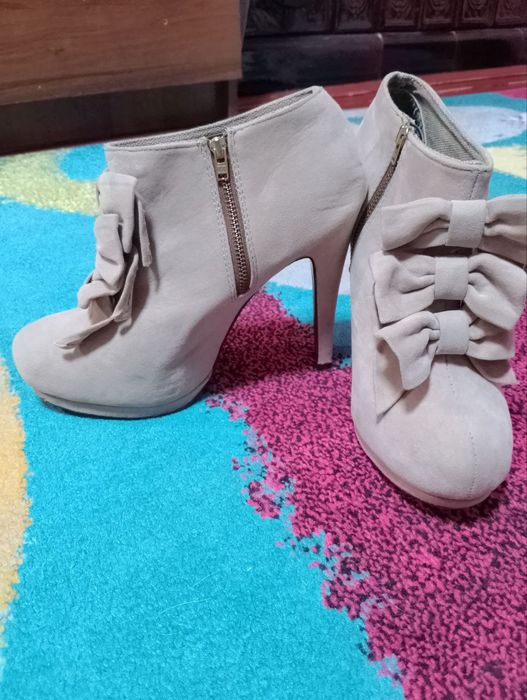 Сапожки з каблуком вельветові