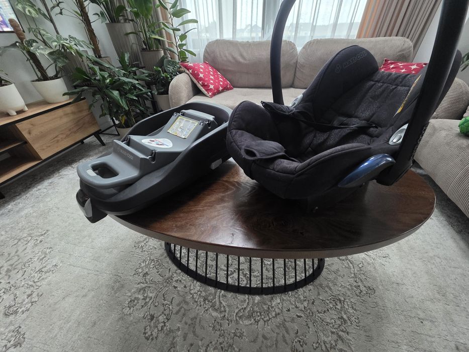 Nosidelko fotelik z baza maxi-cosi