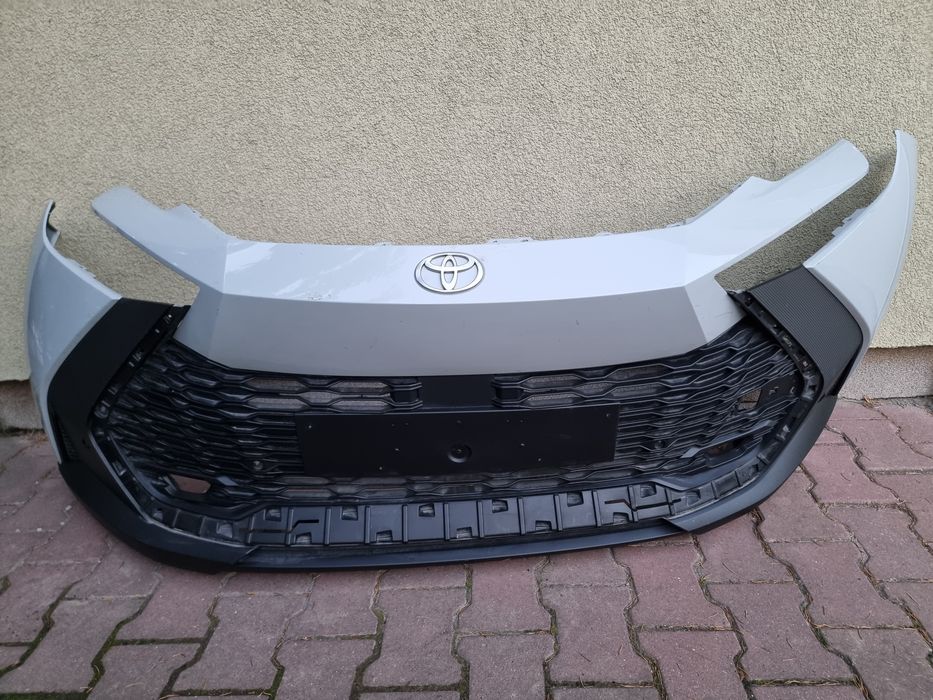 Toyota C-HR 23- бампер передній В НАЯВНОСТІ