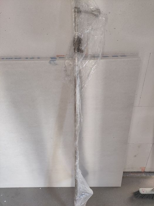 Karnisz srebrny na żabki 170cm.