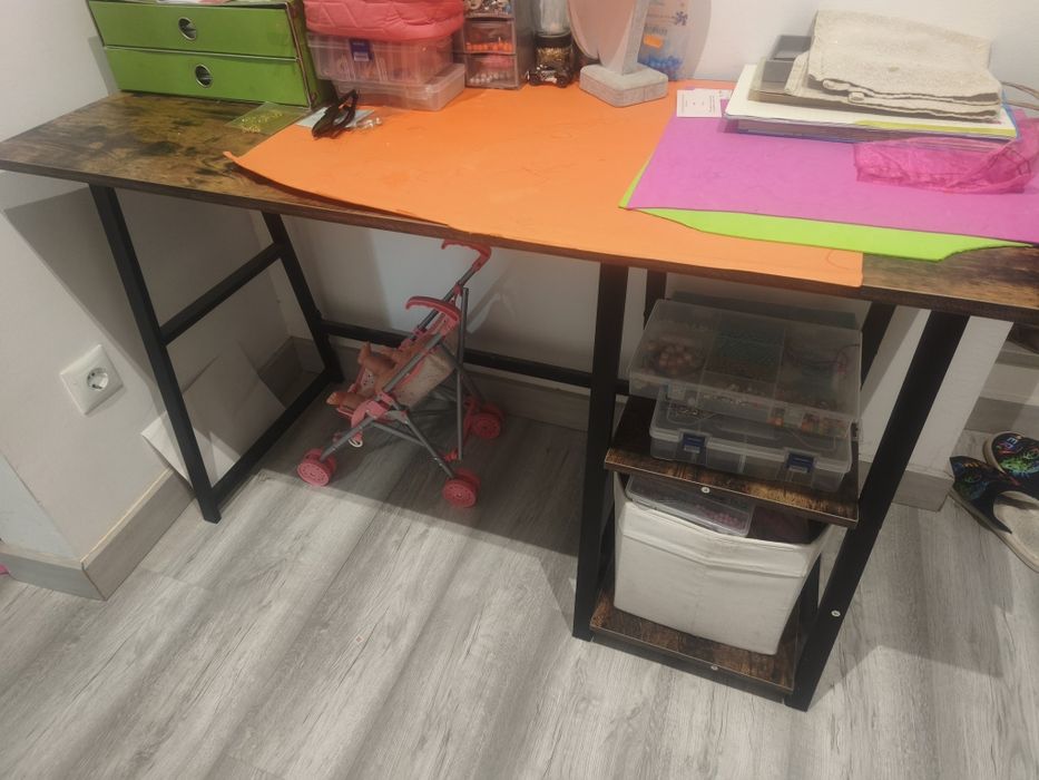 Vendo secretaria em ótimo estado