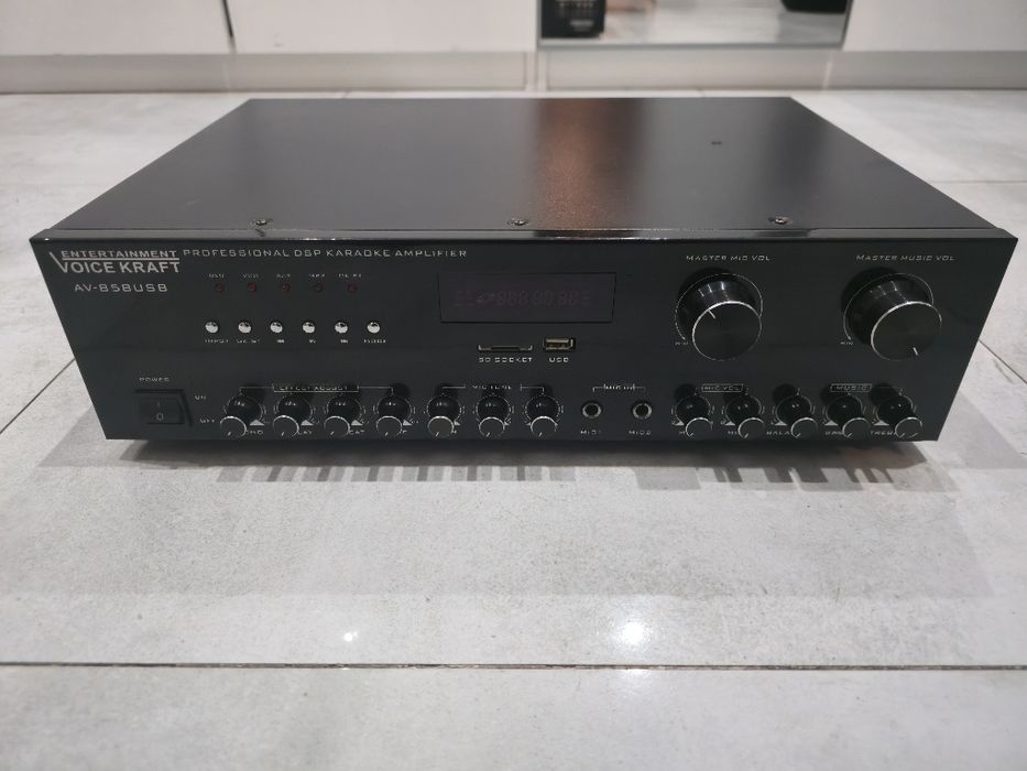 Wzmacniacz Voice Kraft AV 858USB karaoke