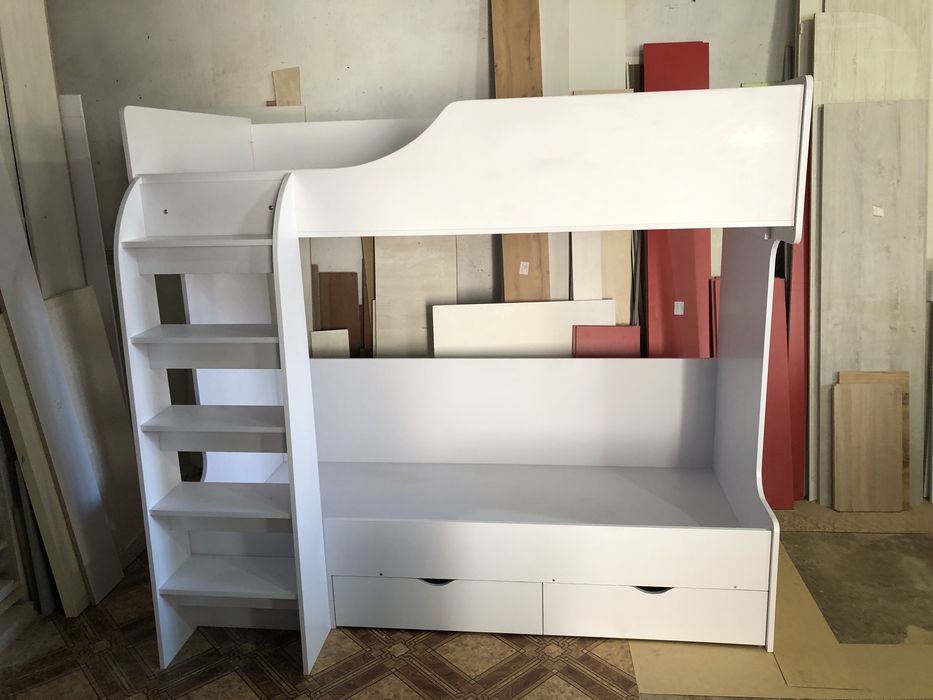 Збірка корпусних меблів шафи купе комоди ліжко