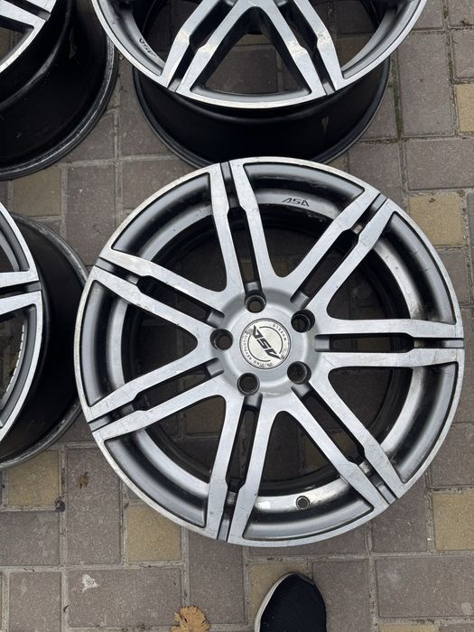 R17 5.112 8j et35