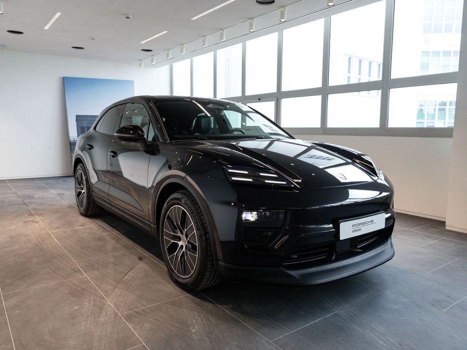 Porsche Macan Electric