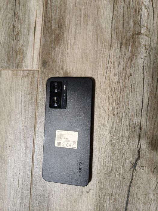 Продам телефон OPPO A57S