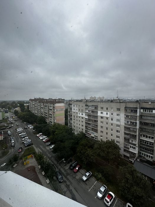 Продаж чудової квартири з новим ремонтом на Москаленка 49 без %