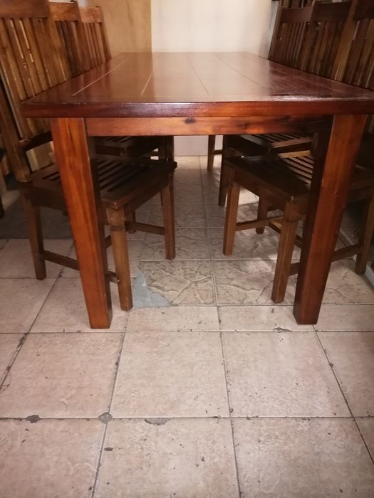 Stół +sześć krzeseł drewno tekowe