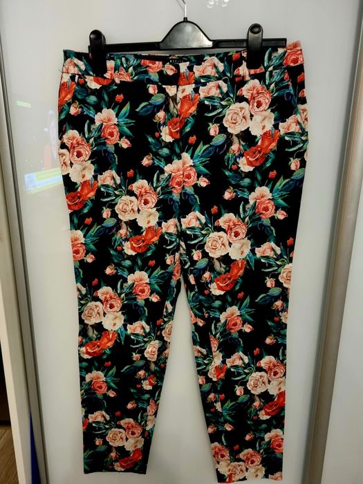 Spodnie damskie Mohito r.40