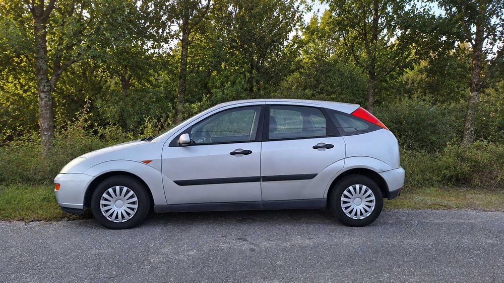Ford Focus 1.4 Gasolina 2001 235000Km