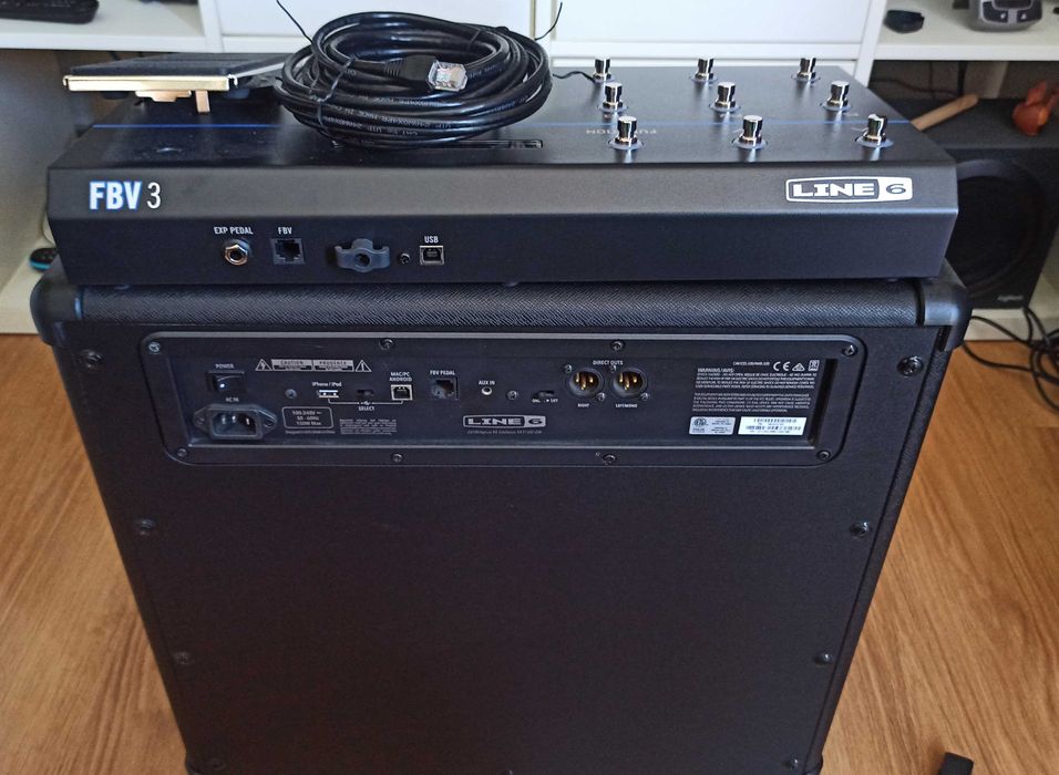 Vendo Line 6 spider V 120 + controlador FBV3