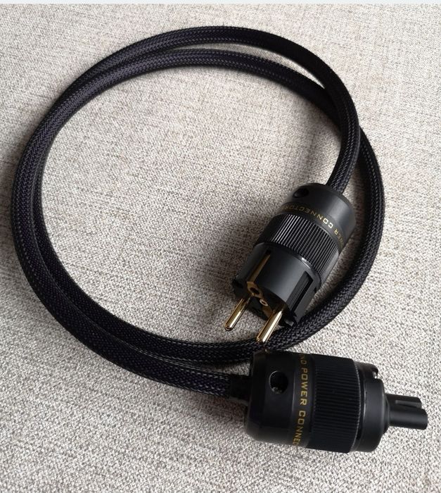 Kabel zasilający audio ÓSEMKA. Melodika 3x1.5mm dł 1.25m.
