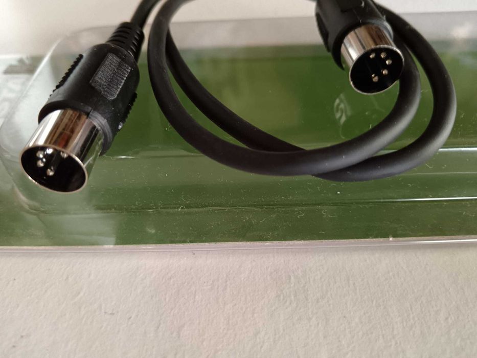 Adam Hall K3midi0075Blk Midi cable 0,75m