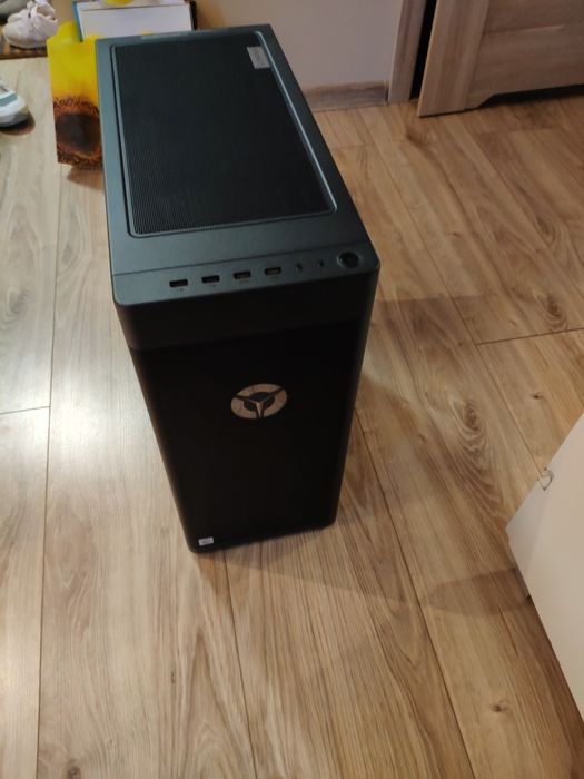 Komputer stacjonarny Lenovo legion T7 intel i7  10700k