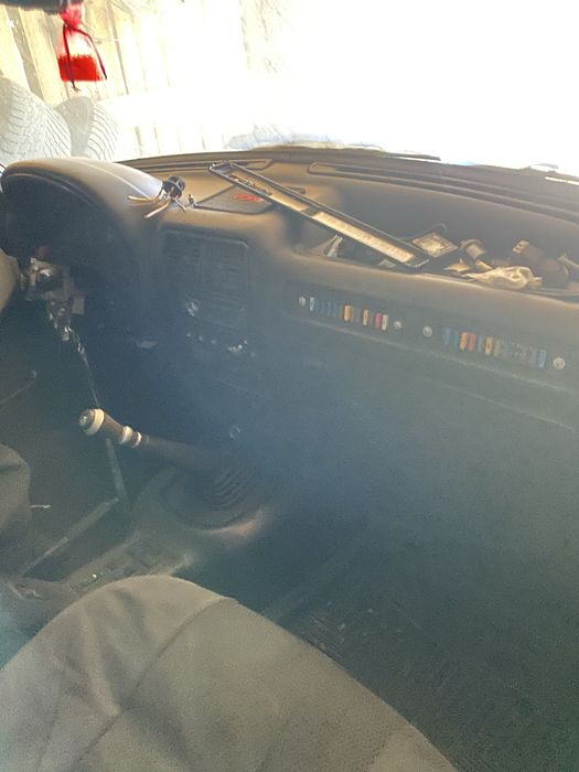 Розбираю волгу.