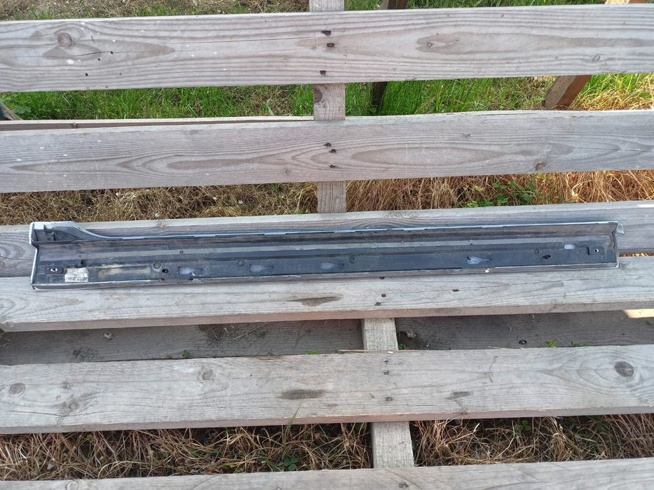 VW Sharan II 2 7N0 10- listwa drzwi prawy tył prawa tylna nakładka