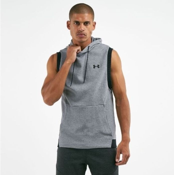 Under Armour рр М оригинал жилетка худи футболка шорты