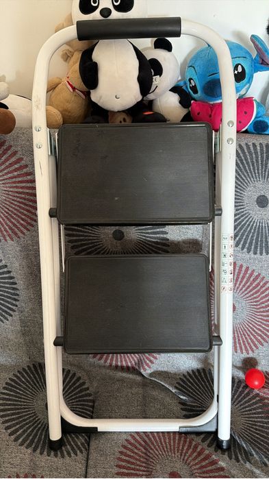 Vendo escadote 2 lanços