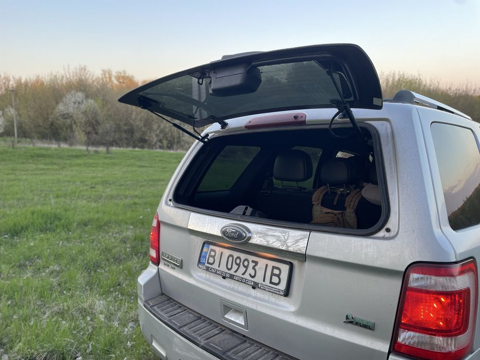 Продам Ford Escape 2010