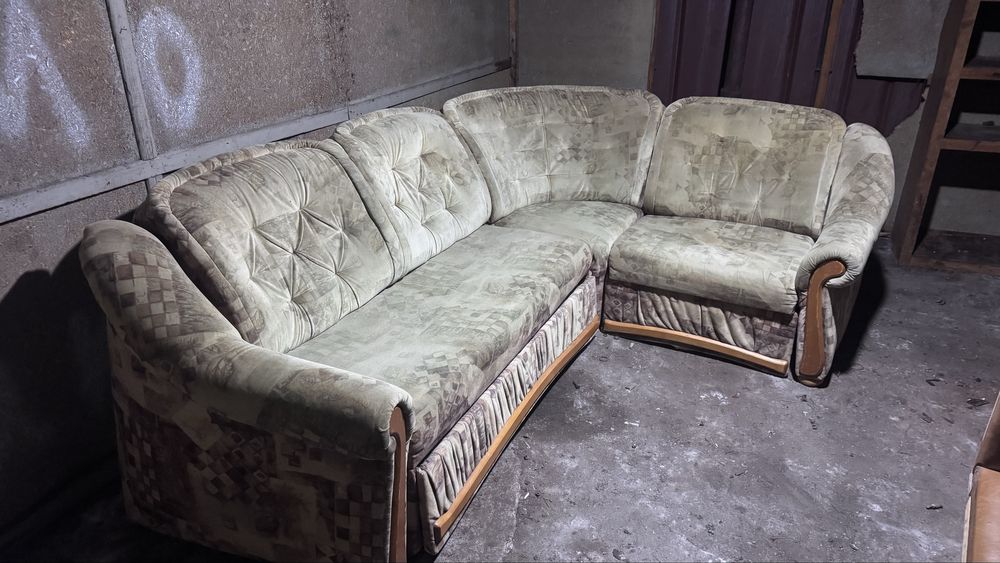 Продам угловой диван