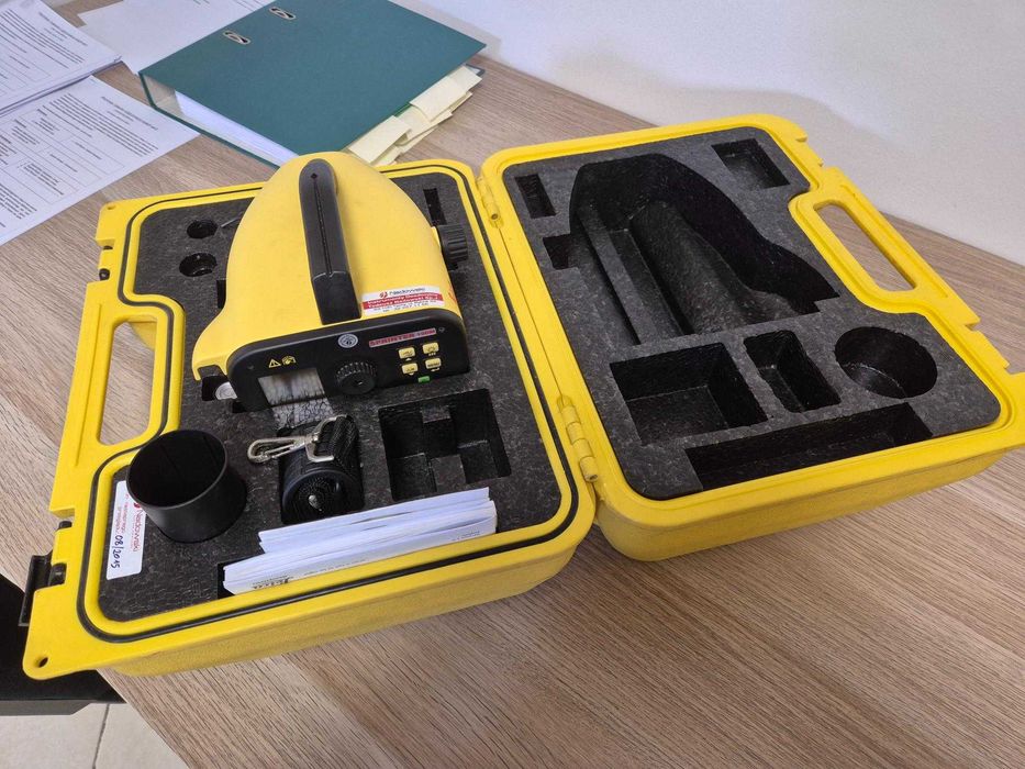 Syndyk sprzeda niwelator optyczny Leica Geosystems