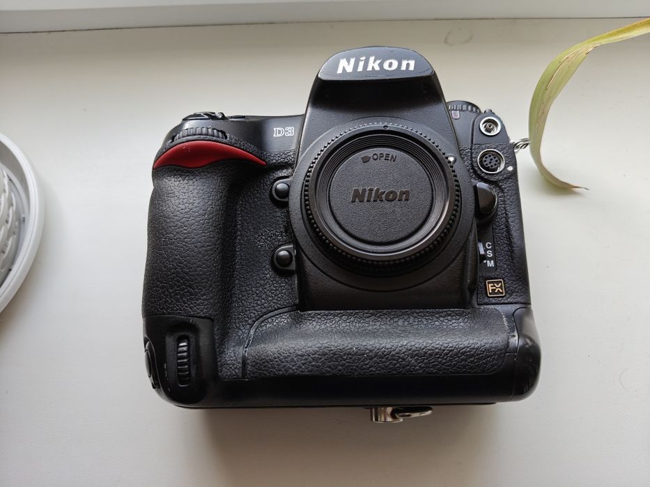 Фотоапарат Nikon D3