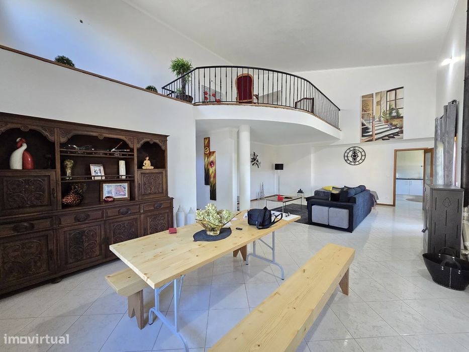 Moradia T5+1 em Ruilhe - 2680m2 de Terreno Privado