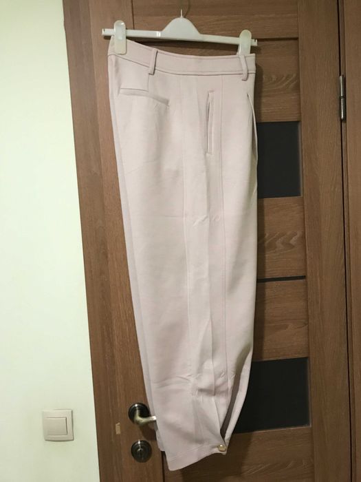 Штани (брюки) трикотажні жіночі Reserved з защипами, розмір - М