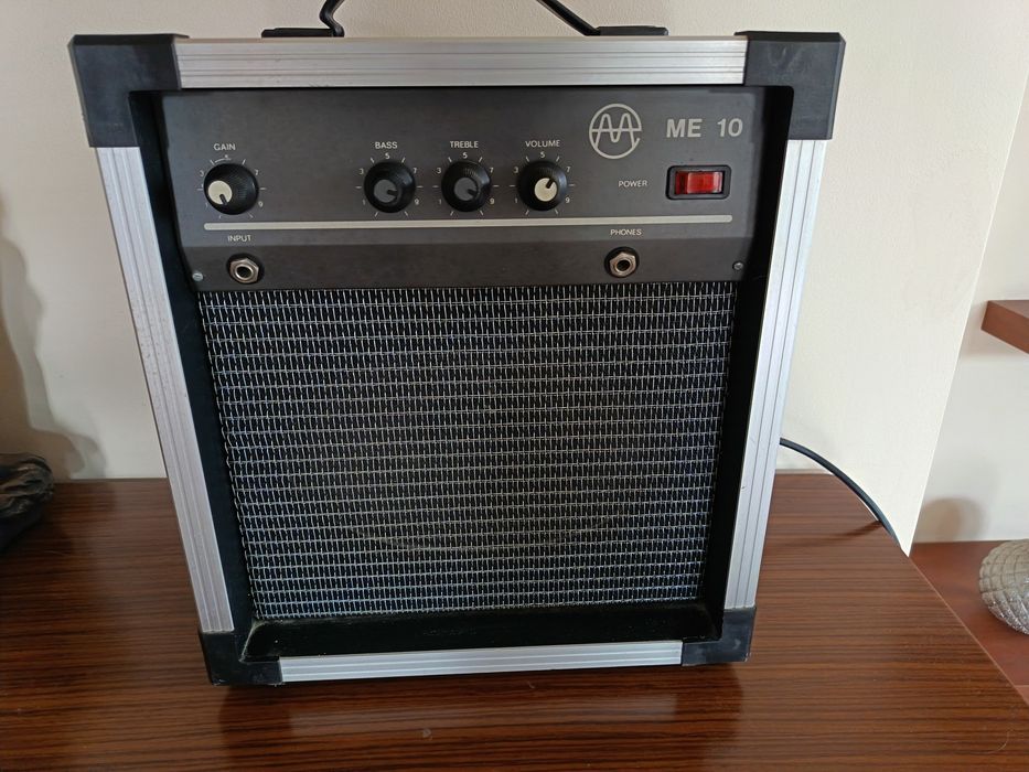 Piecyk gitarowy ME -10  Moc 15 w