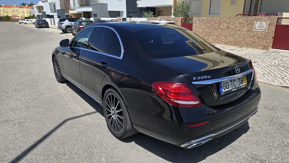 Mercedes-Benz E 220 — fotografia 2