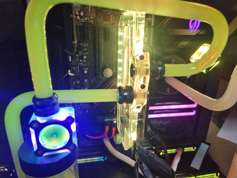 RTX 3090 Gigabyte AORUS XTREME WATERFORCE 24G+UPGRADE PARA Refrigeração Líquida Custom Premium
