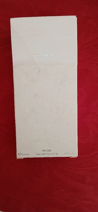 Quatro frascos Zara, com caixa, vazios