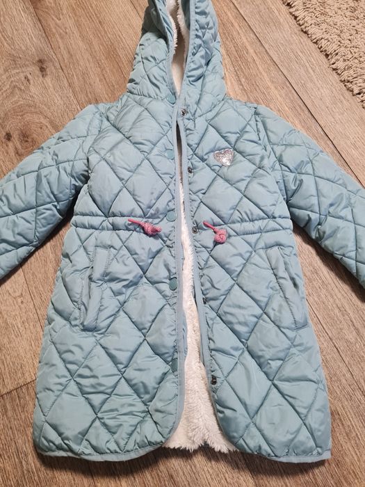 Курточка,пальто на дівчинку