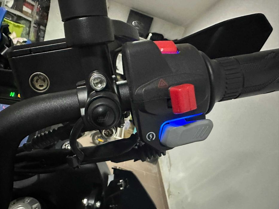 Benelli TRK 702 – 2025 – 7.805 km – Garantia de fábrica
