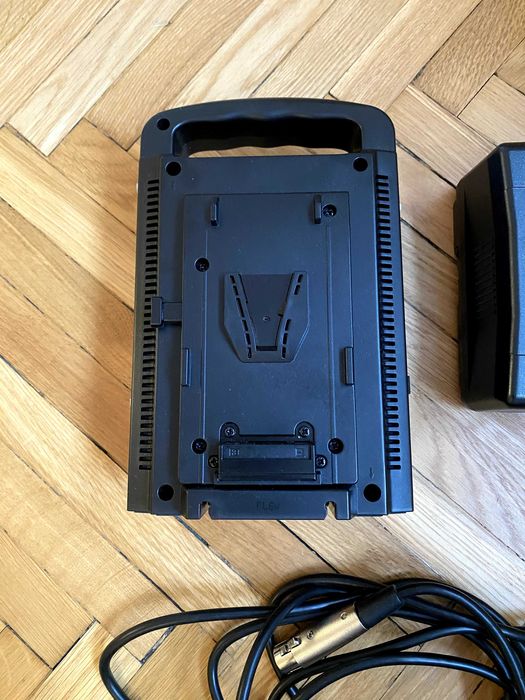 Akumulator Newell VLB-220W TES V-Mount + Ładowarka NEWELL V-Mount