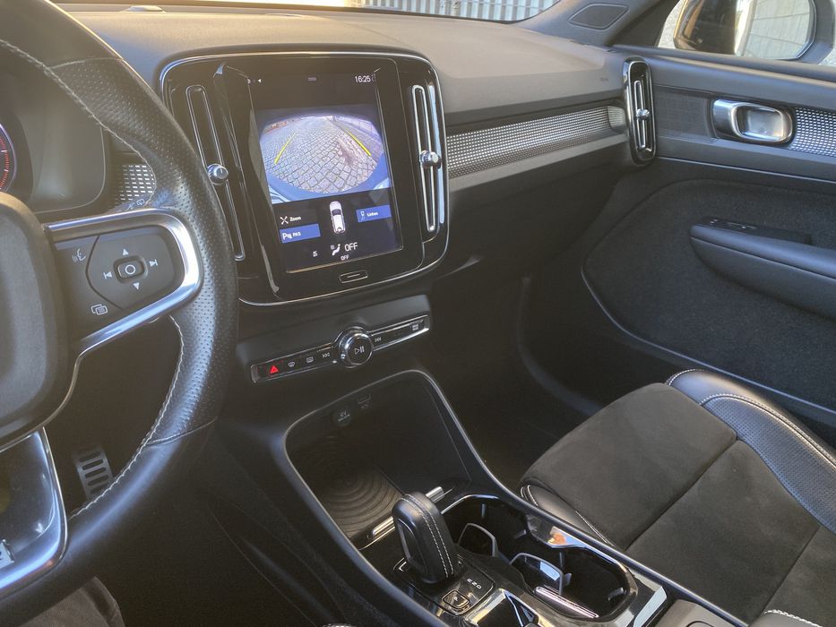 Volvo XC40 D4 R-Design AWD 190Cv