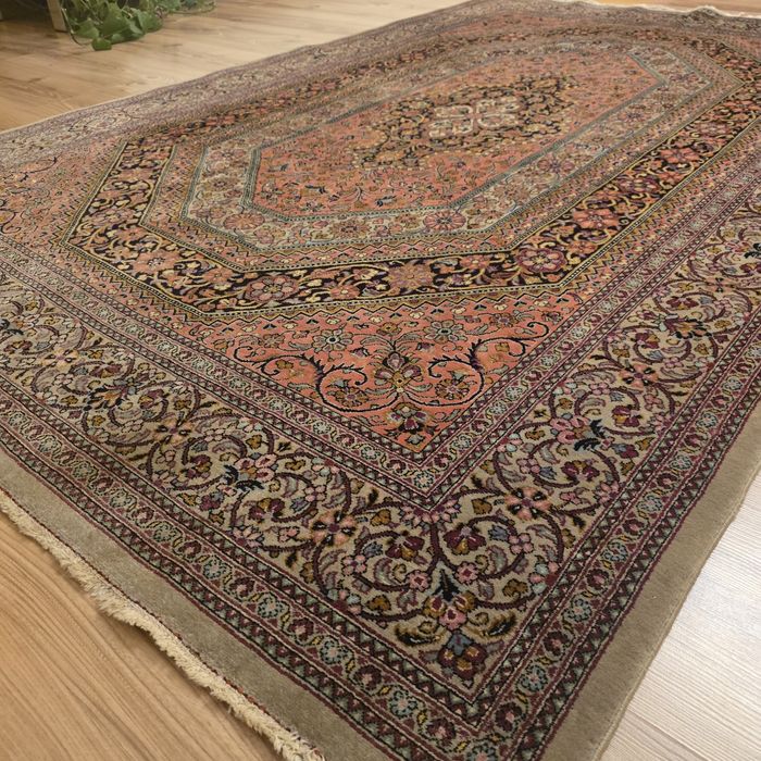 Dywan ręcznie tkany 130/ 200